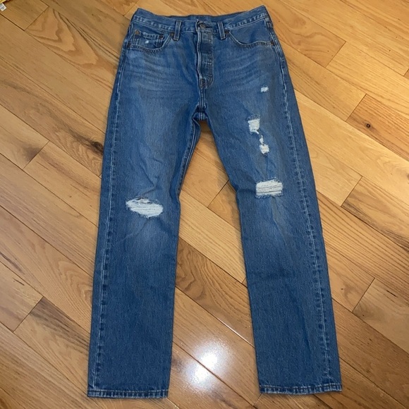Levi’s 501 Original Fit Button Fly Distressed Jeans size 29x30, EUC - Picture 6 of 13